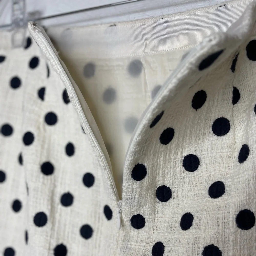 J Crew Polk a Dot Pencil Skirt Zipper Closure Business Casual Size 0 Petite